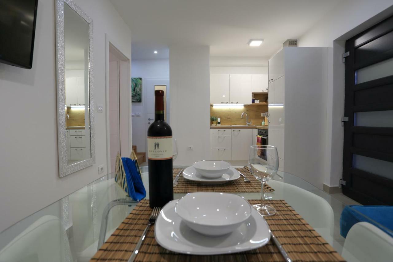 Bonvenon2pula Apartment *